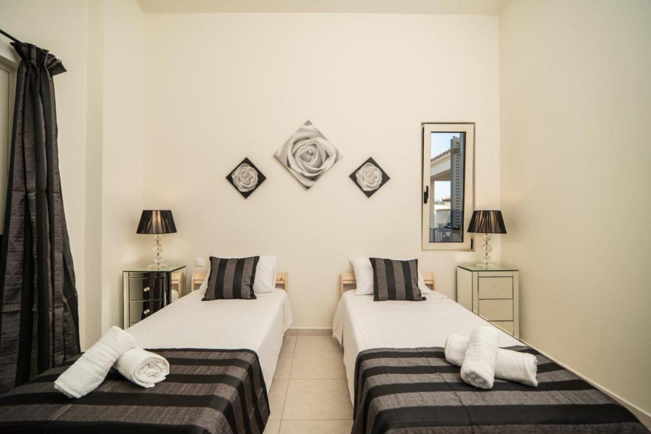 Villa Rodo Pirgos Psilonerou Buitenkant foto